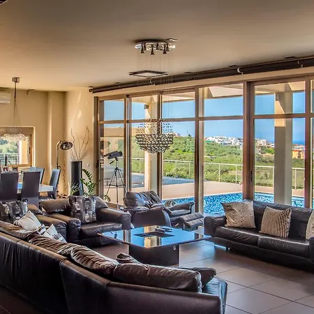 Prigipessa Villa Ajía Marína